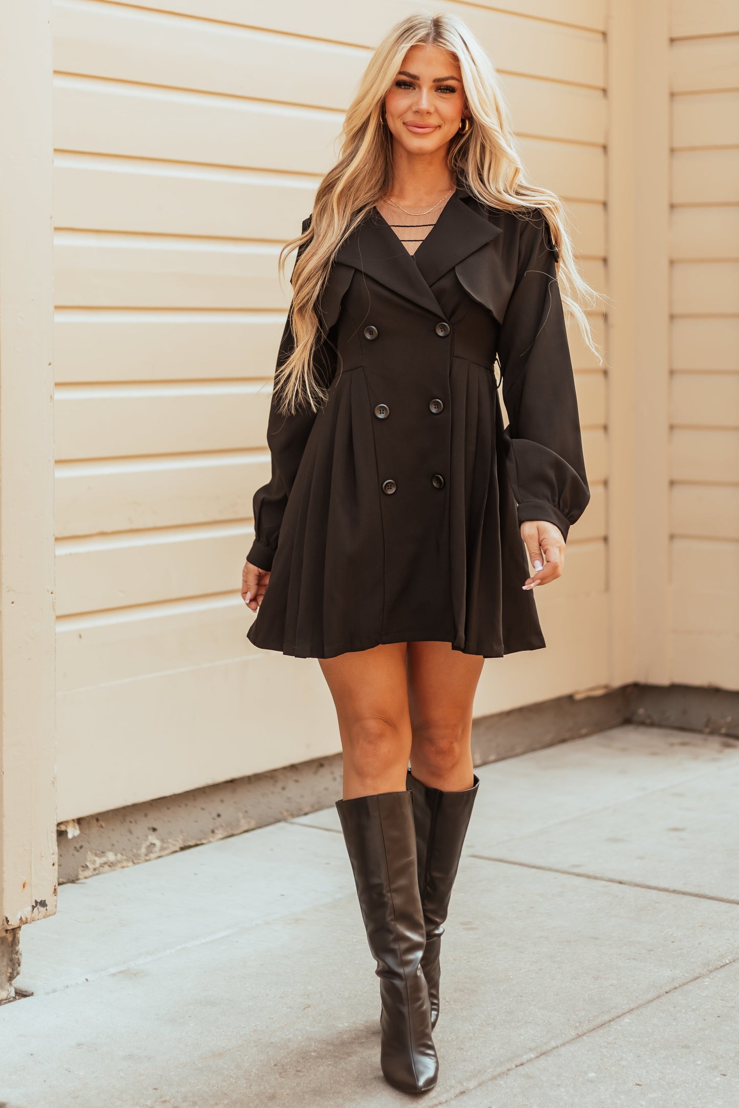 OneDiaLabel Long Sleeve Button-Down Trench Coat